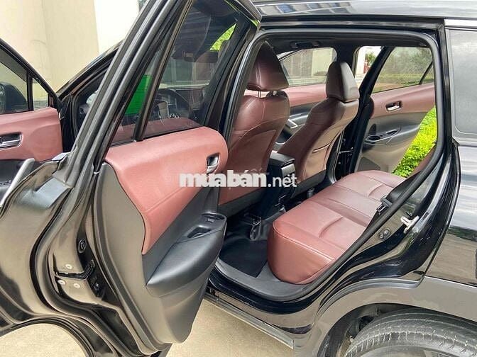 BÁN XE TOYOTA CROSS 2022 bản 1.8 V