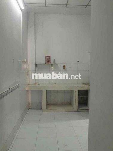 cho thuê nhà cấp 4, 4x20m, 2pn, 2vs, HXH, 6TR, Đông Hưng Thuận, Q12