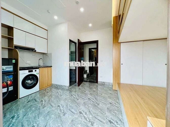 Khai trương CCMN 30m2 Full đồ. Ban công, máy giặt tại Ngõ Cư Lệnh