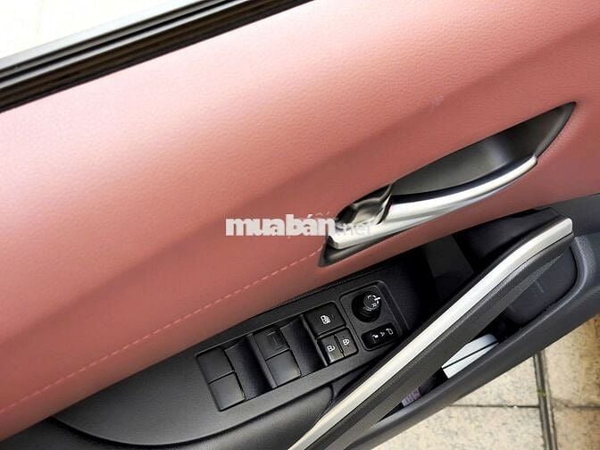 Toyota Corolla Cross 1.8HV 2020, tiết kiệm với HV