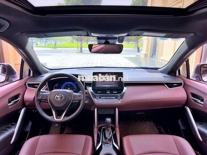 Toyota Corolla Cross 1.8HV 2020, tiết kiệm với HV