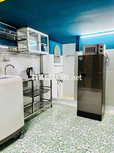 Cho thuê nhà nguyên căn.Đường Nguyễn Trãi.Quận 1.