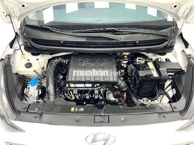 HYUNDAI i10 2021 Sedan 1.2 AT - 42379 km