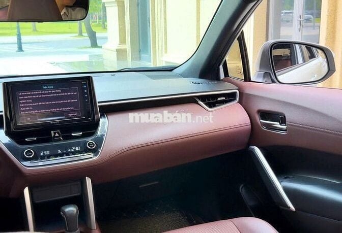 Toyota Corolla Cross 1.8HV 2020, tiết kiệm với HV