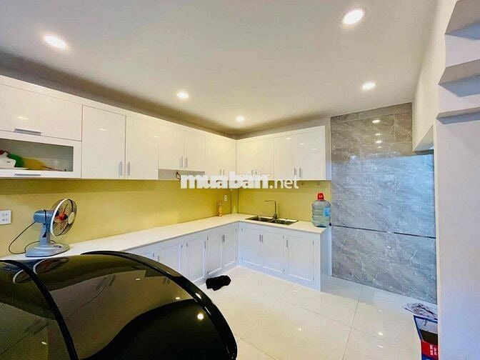 Nhà Phố HXH 1/ Phạm Văn Chiêu 4PN Xe Hơi Vô Nhà, Sẵn 4 máy lạnh 20tr