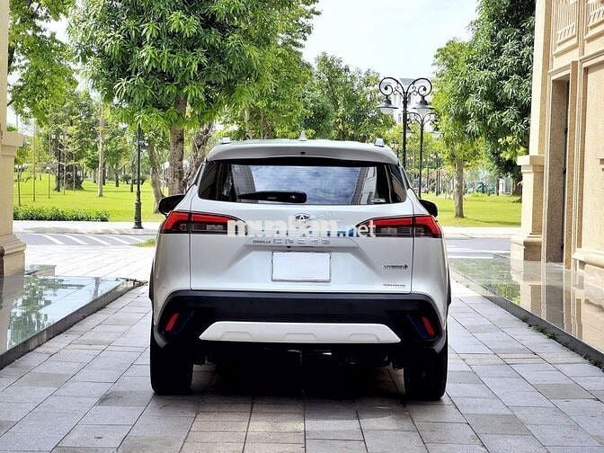 Toyota Corolla Cross 1.8HV 2020, tiết kiệm với HV