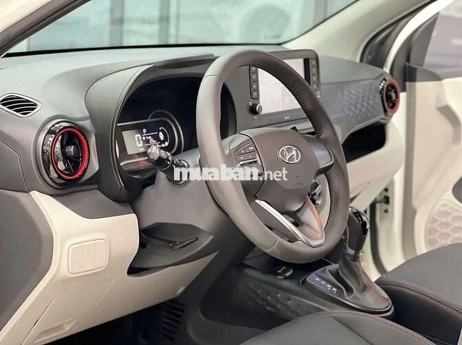 HYUNDAI i10 2021 Sedan 1.2 AT - 42379 km