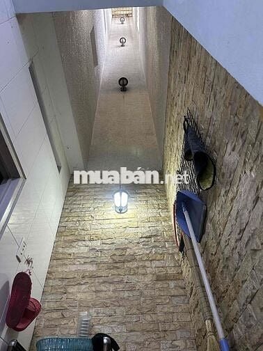 Nhà hẻm xe hơi Hoàng Hoa Thám BT chính chủ cần bán