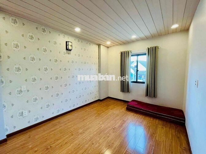 Nhà Phố HXH 1/ Phạm Văn Chiêu 4PN Xe Hơi Vô Nhà, Sẵn 4 máy lạnh 20tr