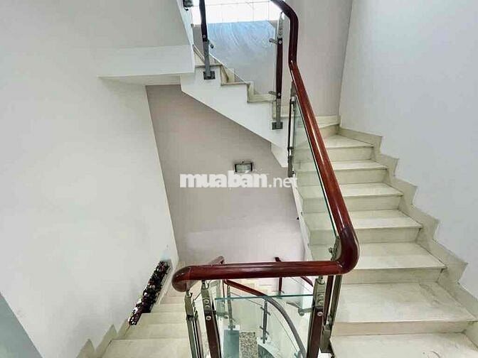NGÃ 4 BẢY HIỀN 165,9M2 - CÁCH MẶT TIỀN 30M - KẾT NỐI QUẬN TRUNG TÂM .