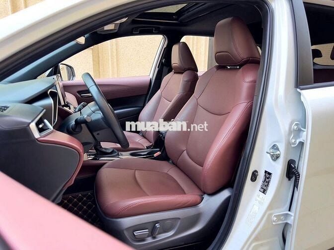 Toyota Corolla Cross 1.8HV 2020, tiết kiệm với HV