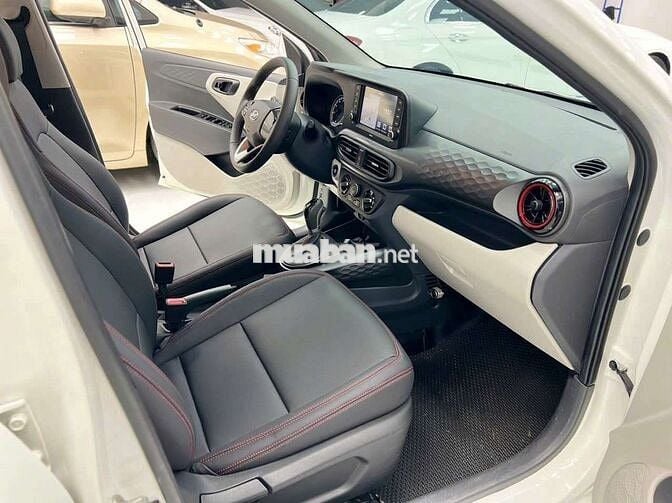 HYUNDAI i10 2021 Sedan 1.2 AT - 42379 km