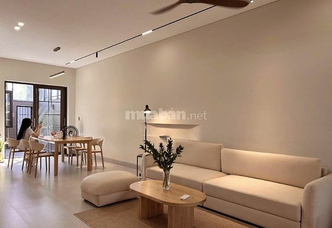 BÁN NHÀ 1T/1L MT KINH DOANH NGAY TRUNG TÂM NGÃ 4 SỞ SAO