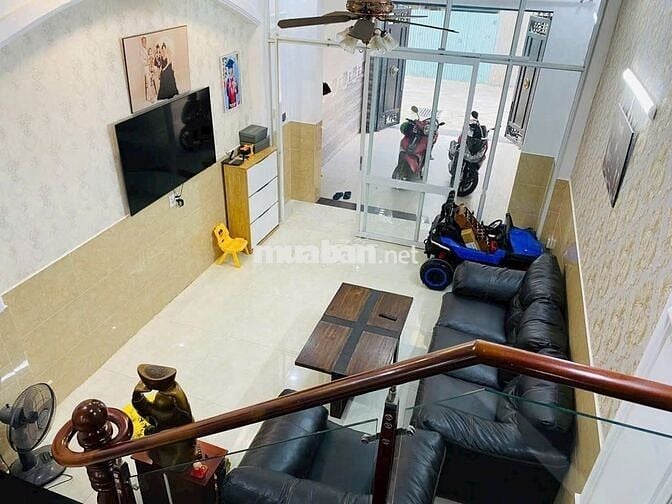 Nhà HXT TL47, Thạnh Lộc, Q12. 4x17m trệt, 2 lầu, tặng nội thất