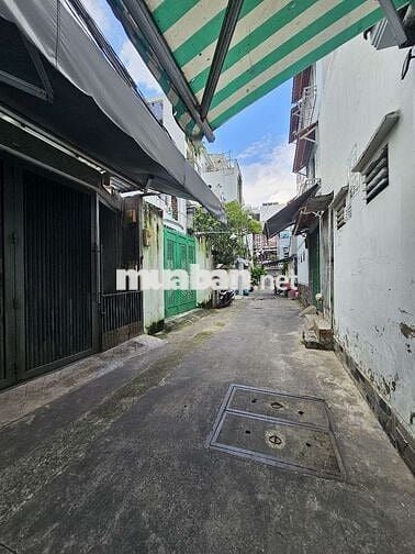 NGAY KHU ẨM THỰC VẠN KIẾP_GẦN PHAN XÍCH LONG_KHU SÔI ĐỘNG