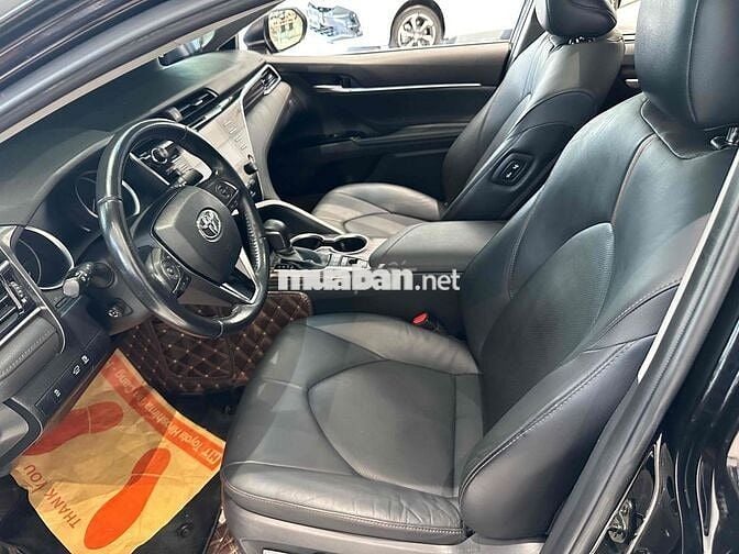 Toyota Camry 2.5 Q ĐEN 2021 xe HÃNG BAO GIÁ TỐT