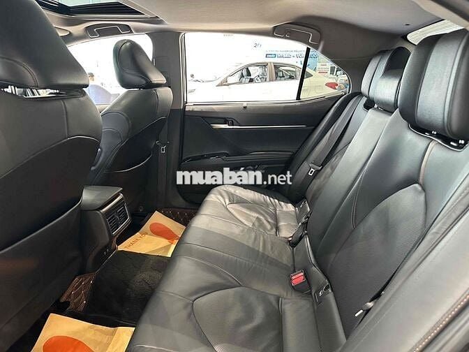 Toyota Camry 2.5 Q ĐEN 2021 xe HÃNG BAO GIÁ TỐT