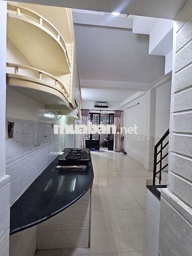 NGAY KHU ẨM THỰC VẠN KIẾP_GẦN PHAN XÍCH LONG_KHU SÔI ĐỘNG