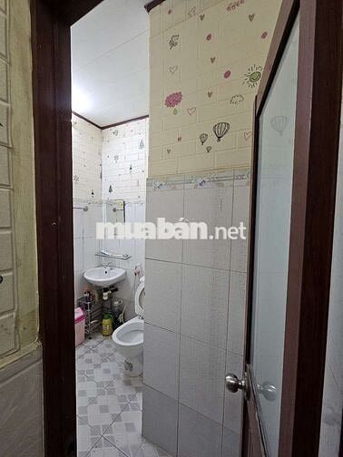 NGAY KHU ẨM THỰC VẠN KIẾP_GẦN PHAN XÍCH LONG_KHU SÔI ĐỘNG