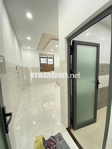 CHO THUÊ NHÀ MẶT TIỀN NGUYỄN VĂN CỪ