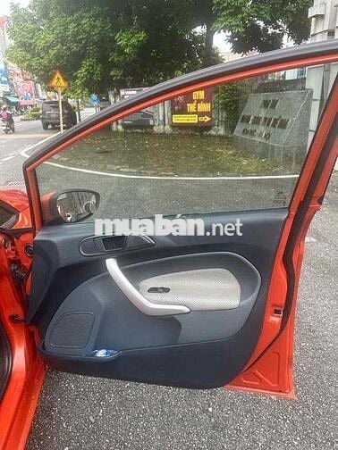 bán ford fista sx 2012 số tự động, như mới