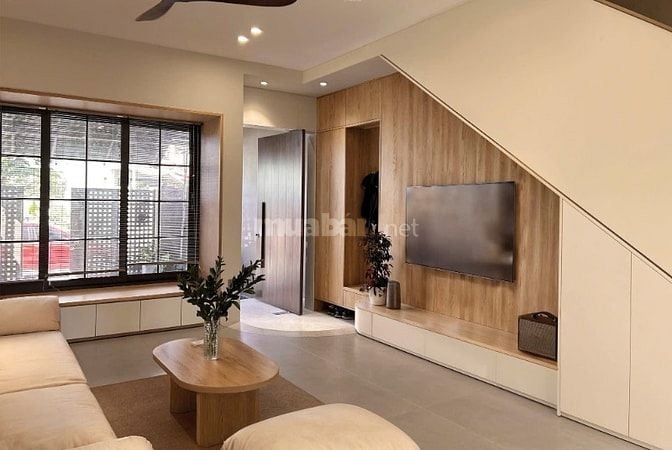 BÁN NHÀ 1T/1L MT KINH DOANH NGAY TRUNG TÂM NGÃ 4 SỞ SAO