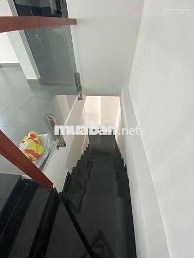 CHO THUÊ NHÀ MẶT TIỀN PHAN ĐĂNG LƯU - 2 TẦNG SUỐT - GIÁ 33 TRIỆU