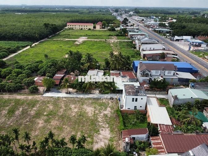 Trường Tiểu học - THCS Tân Hưng đi bộ tới đất 3 phút 370tr có vay