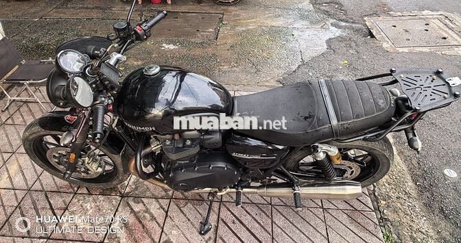 Street Twin 900 nhiều đồ chơi giá rẻ