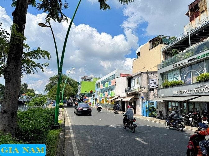 BÁN NHÀ GÓC 2 MẶT TIỀN VIEW SÔNG : 1068 TRƯỜNG SA - P. 12 