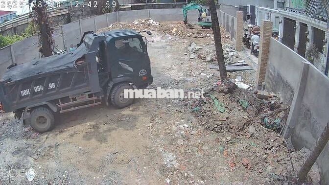 Nhà hẻm xe tải 834 m2, 2 phòng ngủ, quốc lộ 13, HIệp Bình Phước