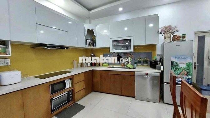 Cho thuê nhà gần chợ Hiệp Bình,/hiệp bình,p.HBC full NT 15tr TL