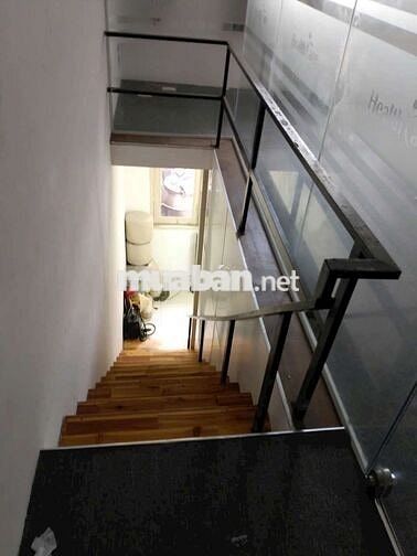 Nhà nguyên căn đường 5m gần sát ql13