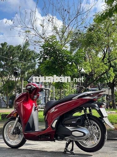 cần bán Honda sh350i, có nhận giao lưu xe.