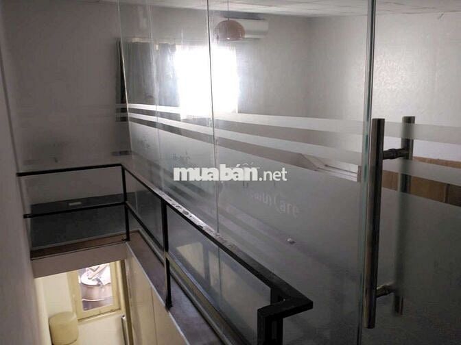 Nhà nguyên căn đường 5m gần sát ql13