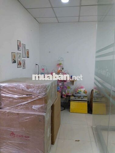 Nhà nguyên căn đường 5m gần sát ql13