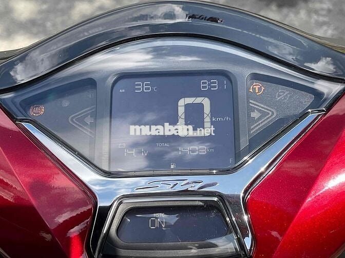 cần bán Honda sh350i, có nhận giao lưu xe.