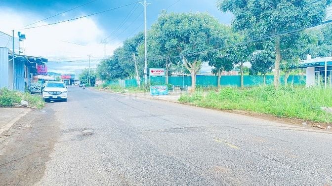 Đất víp mặt tiền Trần Bình Trọng, trung tâm đức trọng, lâm đồng
