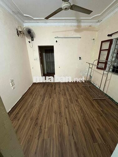 Cho thuê nhà khu tập thể phố tạ quang bửu