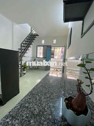 Dạng 1 TẦNG TRỆT 1 LẦU NGAY BẾN XE MIỀN ĐÔNG CŨ