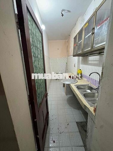 Cho thuê nhà khu tập thể phố tạ quang bửu