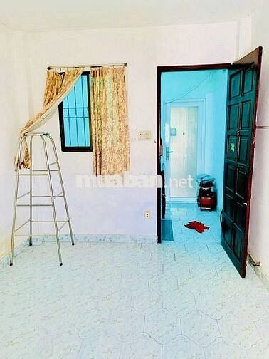 Phòng trọ nữ NVVP 18 m2 WC riêng hẻm rộng 8m Phú Nhuận gần chợ sân bay