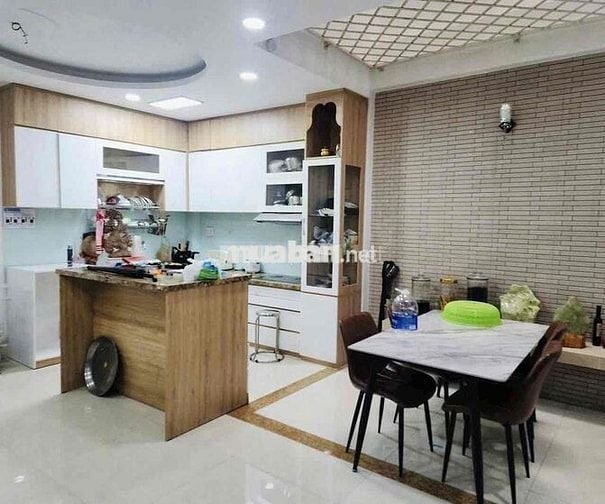 Cho Thuê Biệt Thự Đẹp 4 Tầng Khu Víp Bên Sông,Gigamall,Phạm Văn Đồng