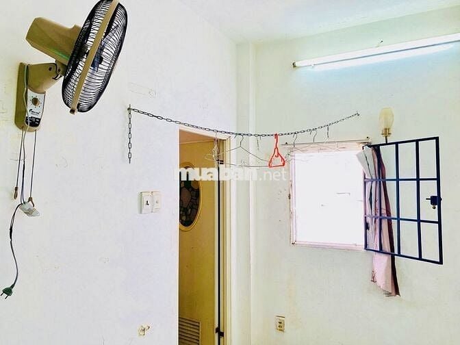 Phòng trọ nữ NVVP 18 m2 WC riêng hẻm rộng 8m Phú Nhuận gần chợ sân bay