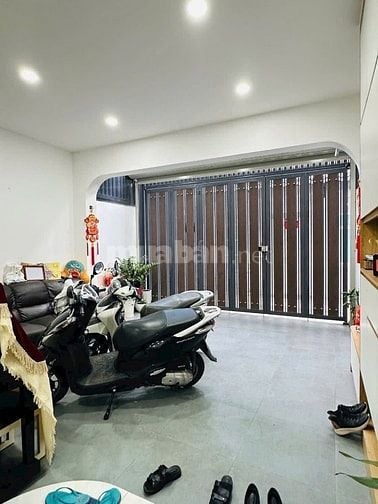 Chủ bán gấp căn Phú Nhuận chào giá 3tỷ hơn , có shr hẻm xe hơi 60m2 