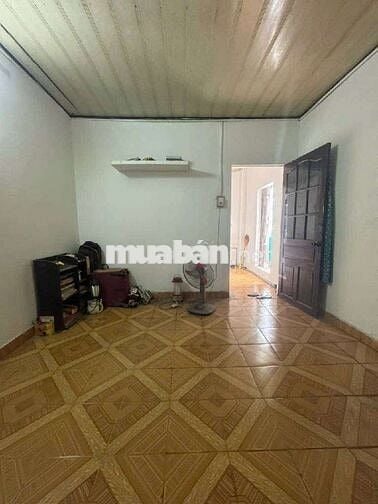 Nhà Trung Tâm Q6 , HXH hiếm , giá rẻ . Hậu Giang