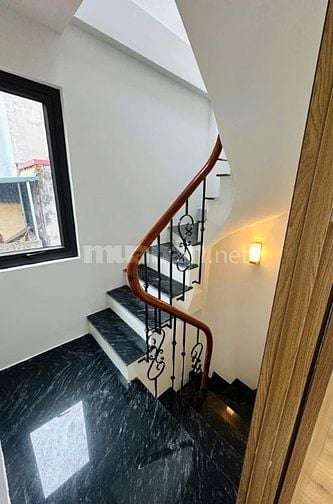 🚗 Nhà Võng Thị – oto đỗ tận cửa, ngõ thông ra Hồ Tây, 5 tầng 