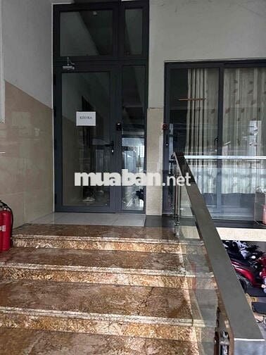 pass phòng gấp về quê ở được 4 người