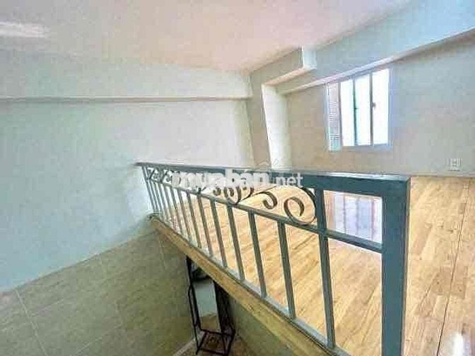 pass phòng gấp về quê ở được 4 người