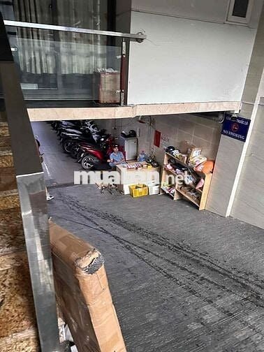 pass phòng gấp về quê ở được 4 người